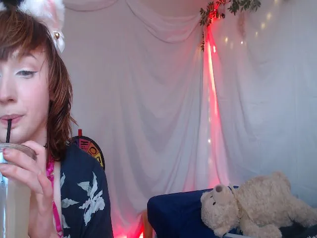 Live sex webcam photo for SnugglePunk #252946269