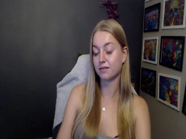 Live sex webcam photo for LUSTerica #252477183