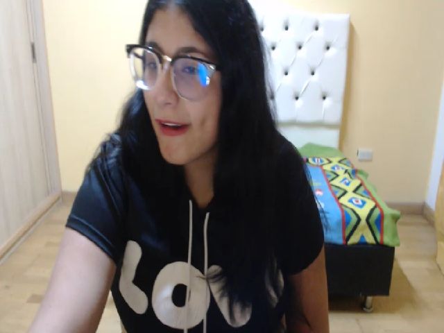 Live sex webcam photo for Aishafoxxx #252661204