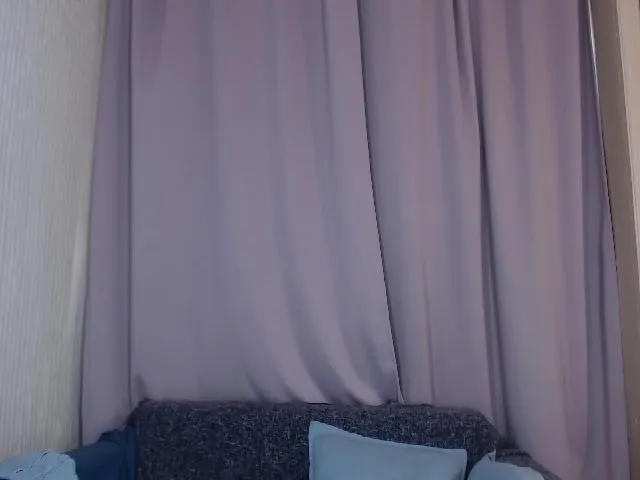 Live sex webcam photo for HotSwJenna #254022999