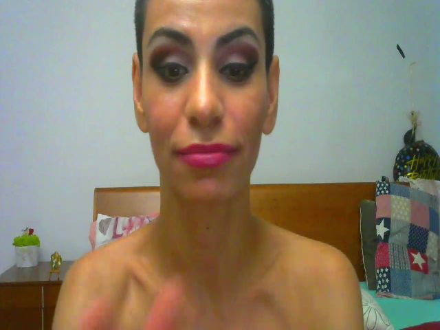 Live sex webcam photo for SONYABRUNETTE #255746121