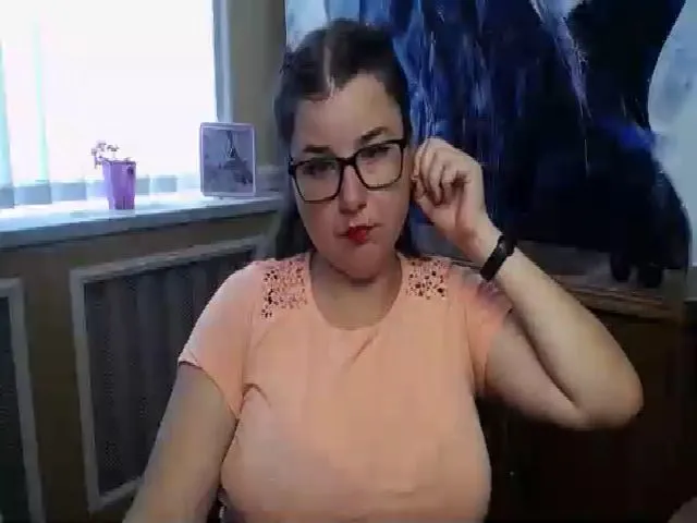 Live sex webcam photo for MonLais #253367638