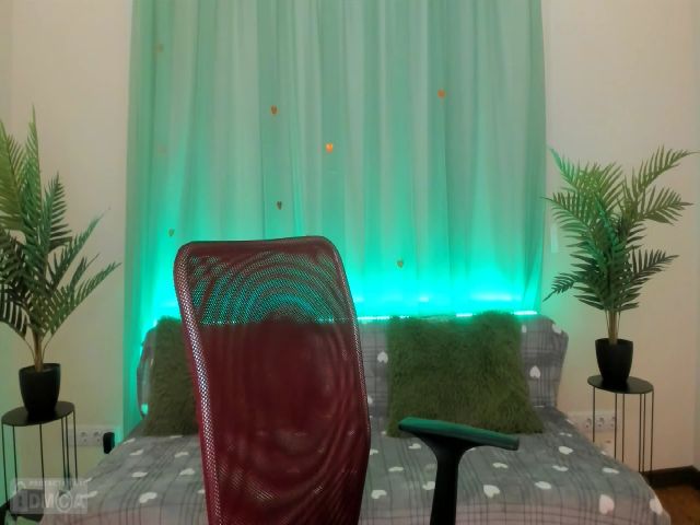 Live sex webcam photo for Tina_Cutie #258167247