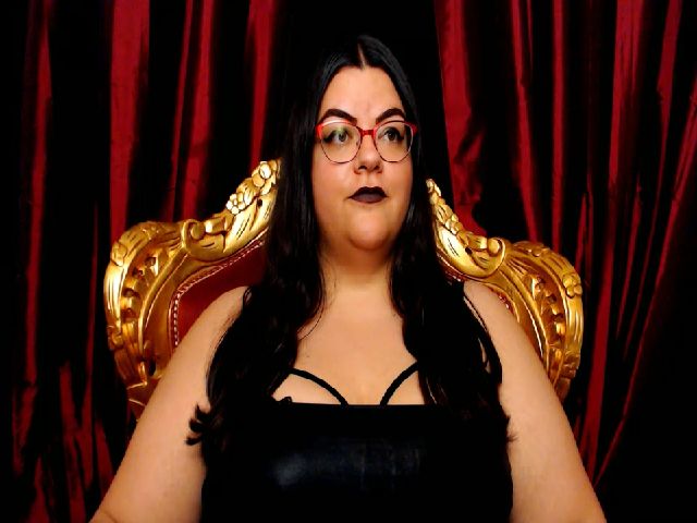 Live sex webcam photo for MissLillyBBW #254888418