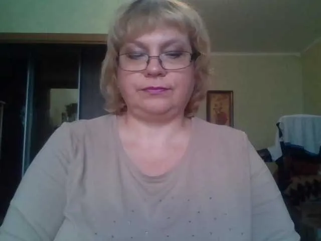 Live sex webcam photo for LOLA88888 #242512435