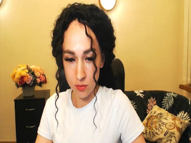 Live sex webcam photo for Space_Girly #263225409