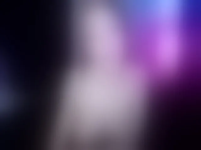 Live sex webcam photo for LoveKylie #257303186
