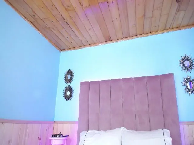 Live sex webcam photo for HardorDie #256306275