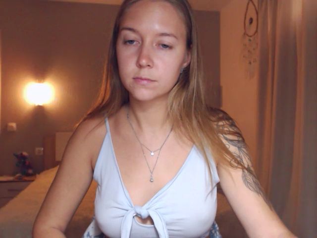 Live sex webcam photo for SylviaOneill #262742190