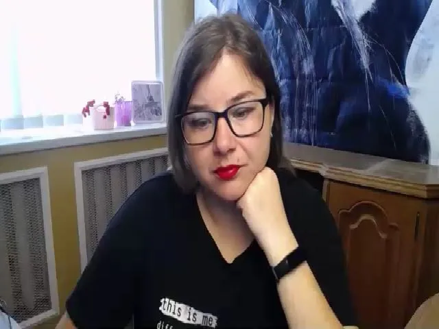 Live sex webcam photo for MonLais #258506815