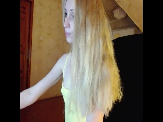 Live sex webcam photo for X_model_S #255459029