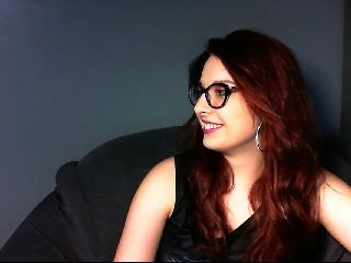 Live sex webcam photo for VirginLuna18 #251928642