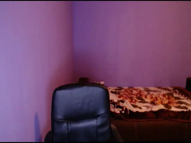 Live sex webcam photo for LoveJulliette #262746530