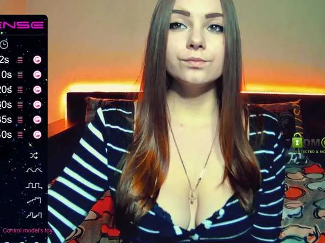 Live sex webcam photo for ORNELLAMUTTY #241034438