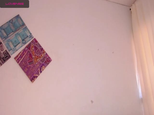 Live sex webcam photo for Spicysweet96 #255694597