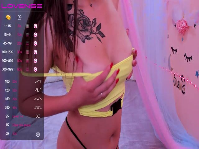 Live sex webcam photo for JennyRuthJR #263693727