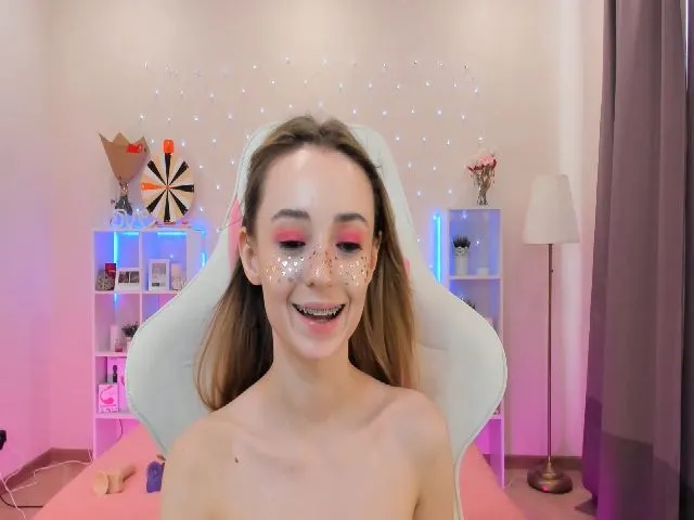 Live sex webcam photo for Karlee_Grey_ #252991240