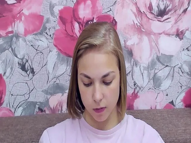 Live sex webcam photo for TataArdent #258451353