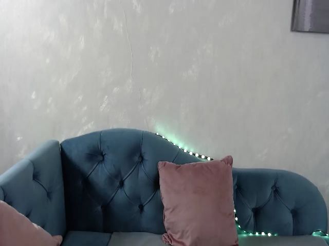 Live sex webcam photo for Yyourgirll #254353820