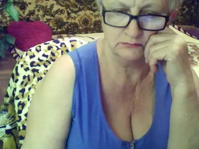 Live sex webcam photo for LolkaAlyss #287976326