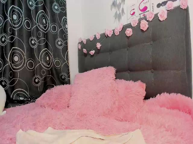 Live sex webcam photo for Catalinacasas #252748049