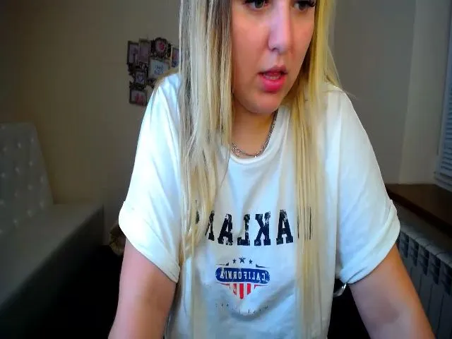 Live sex webcam photo for Alice_placs #255500225