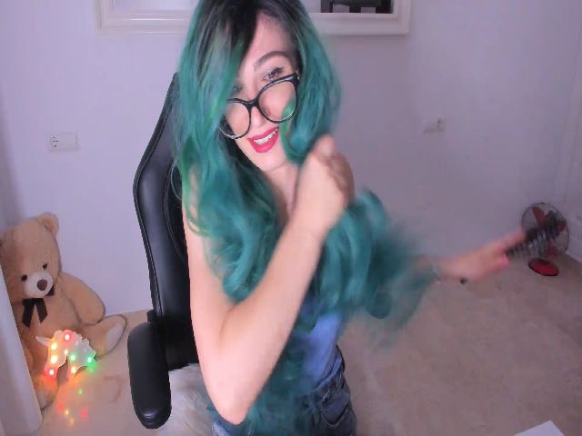 Live sex webcam photo for LivM_ #256193361