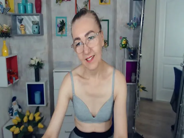 Live sex webcam photo for Greybunny #254097126