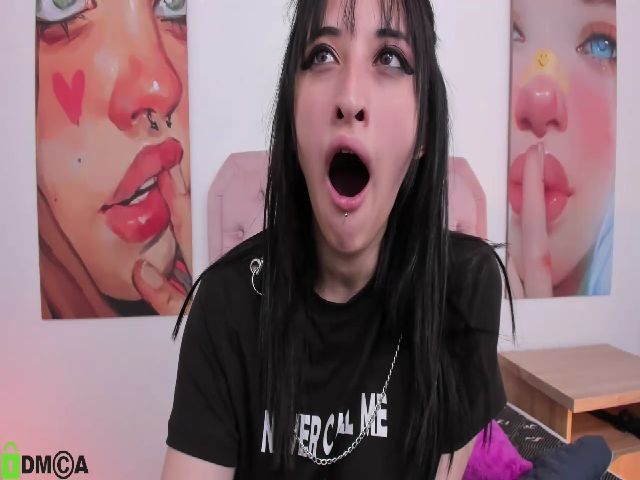 Live sex webcam photo for Evee_j #253492552