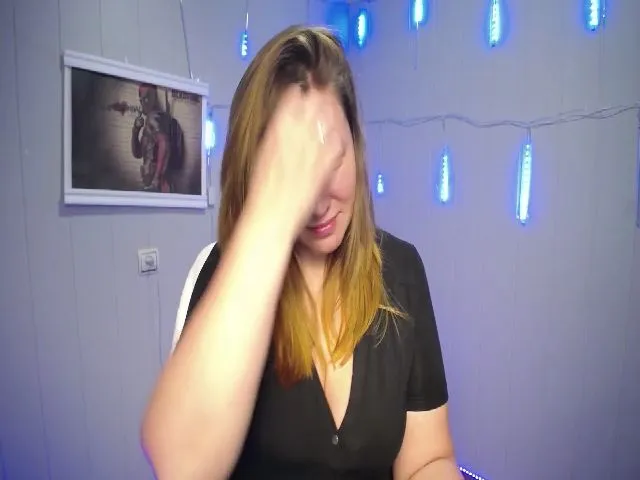 Live sex webcam photo for X_Selin_X #258041484