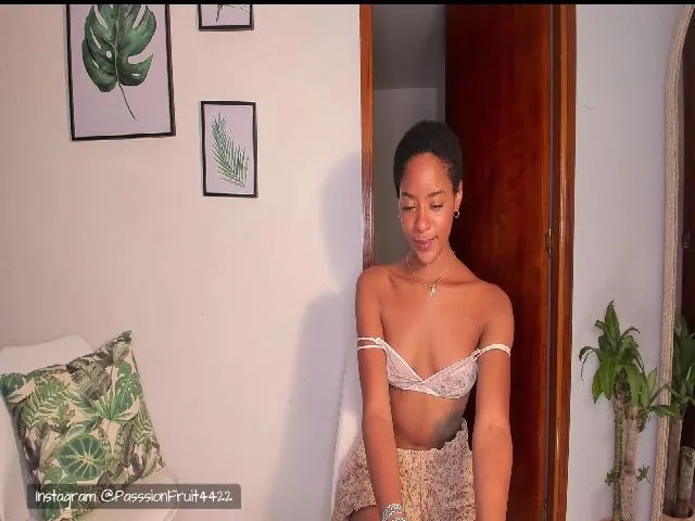 Live sex webcam photo for CleoFM #253265403