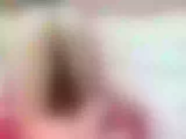 Live sex webcam photo for miacamhot #246274534
