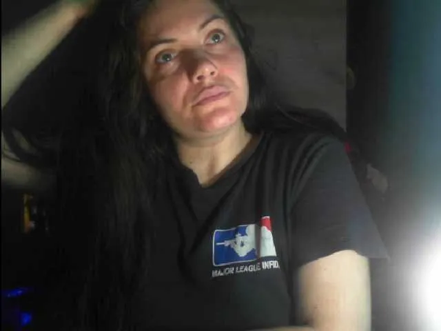 Live sex webcam photo for YourDesire36 #248505938
