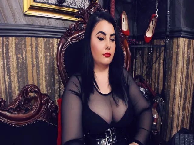 Live sex webcam photo for MelissaGlow #258214863