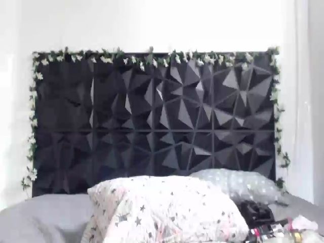 Live sex webcam photo for reyyanAslan #259325322