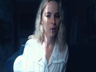 Live sex webcam photo for EMMA_U2 #251876795