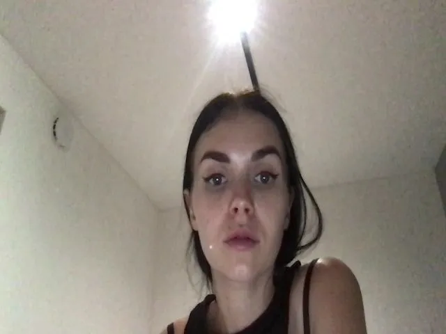 Live sex webcam photo for AdriaPretty #260125900