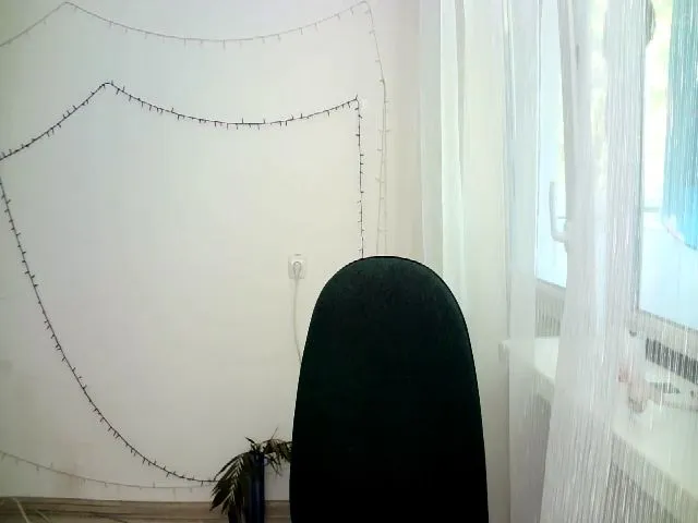 Live sex webcam photo for Lexy_hott #256823934