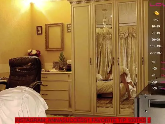 Live sex webcam photo for --Success-- #241176915