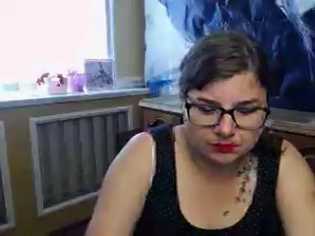 Live sex webcam photo for MonLais #258101957
