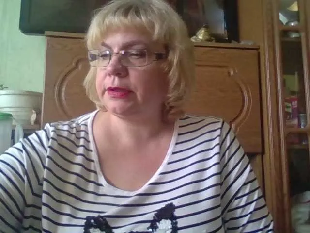 Live sex webcam photo for LOLA88888 #246091780