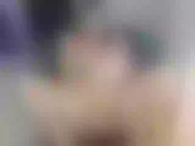 Live sex webcam photo for karinahotson1 #240901595