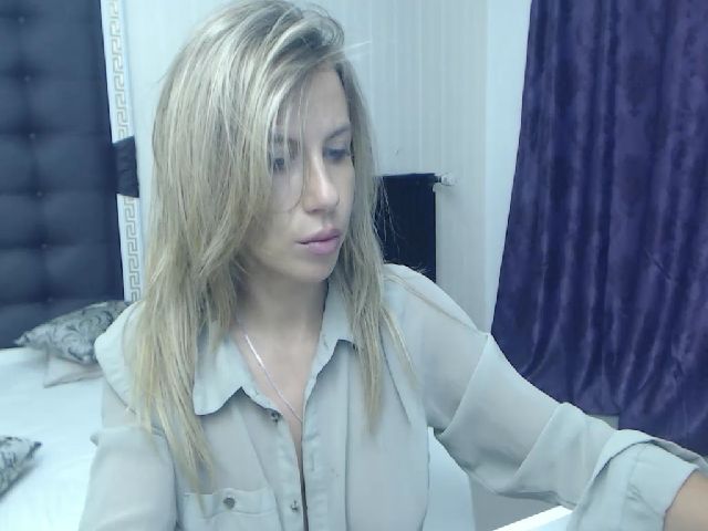 Live sex webcam photo for Dede_sibel #255177350