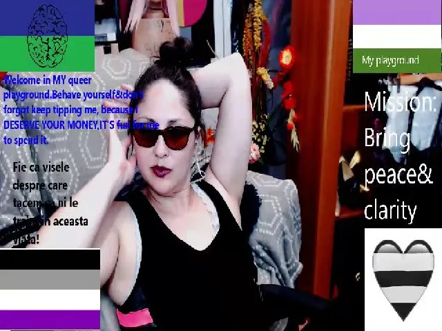 Live sex webcam photo for ImperatrizaS #254943055