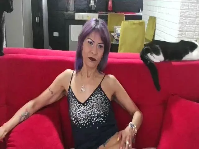 Live sex webcam photo for SOPHI_SOMERS #252647182