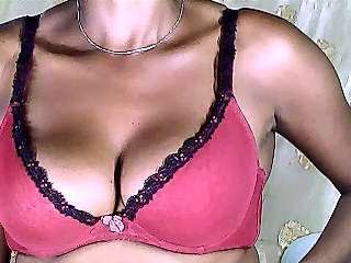 Live sex webcam photo for Bella-Nastie #245060321