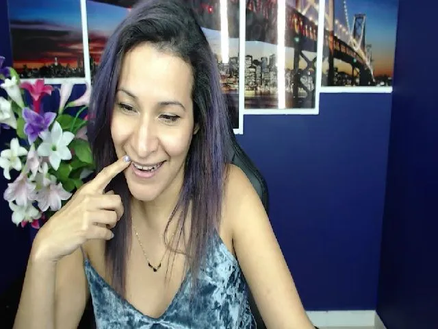 Live sex webcam photo for Infernalsexx #252620891