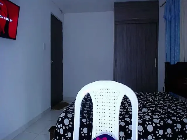 Live sex webcam photo for Jessycutie #258914341