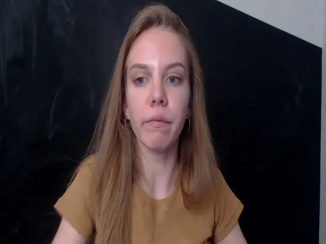Live sex webcam photo for HappySecret_ #253924157
