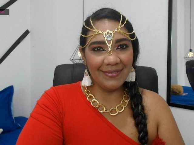 Live sex webcam photo for IndianMama #241145090